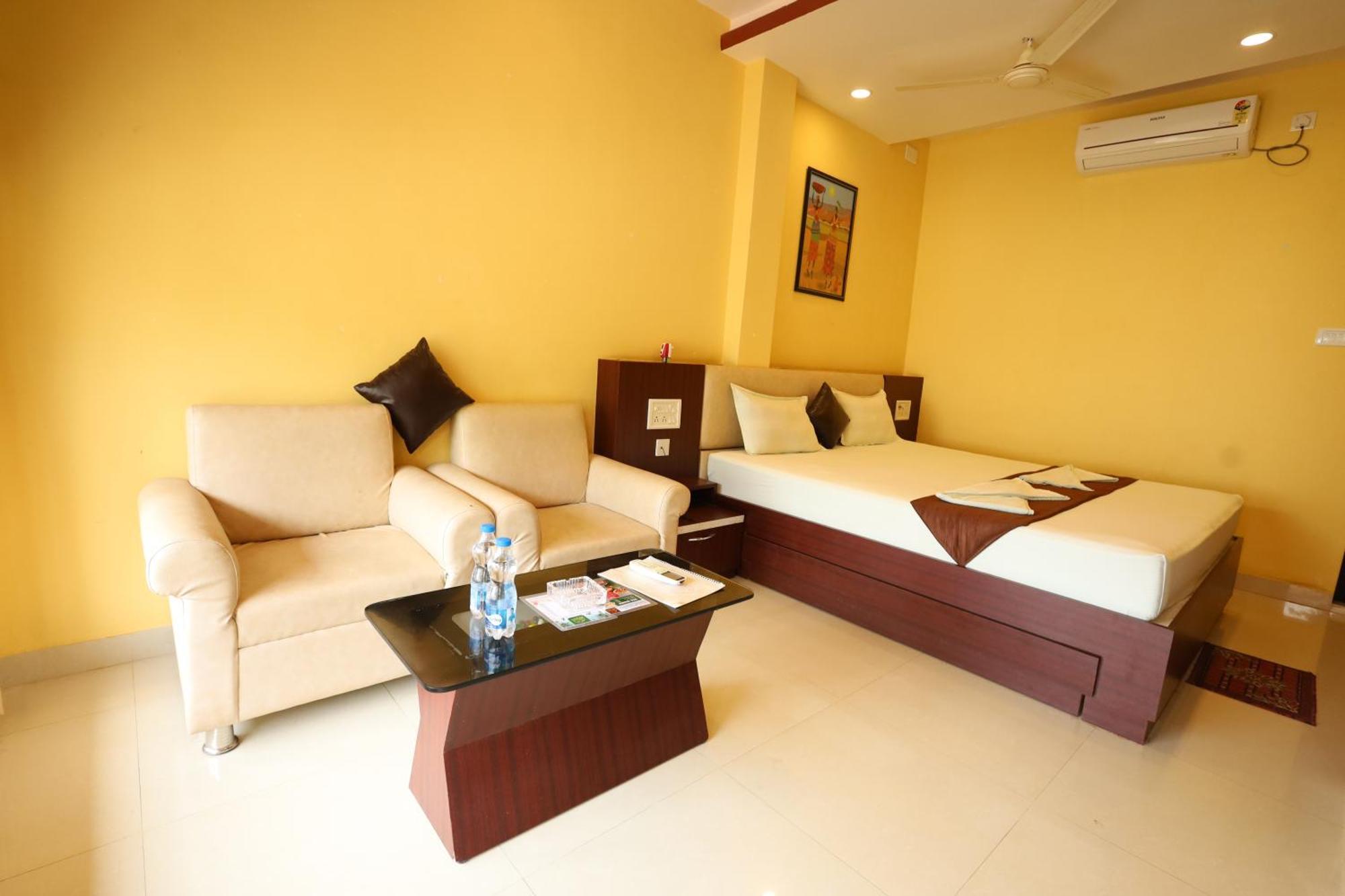 Golden View Resort And Restaurant Tajpur Exteriör bild