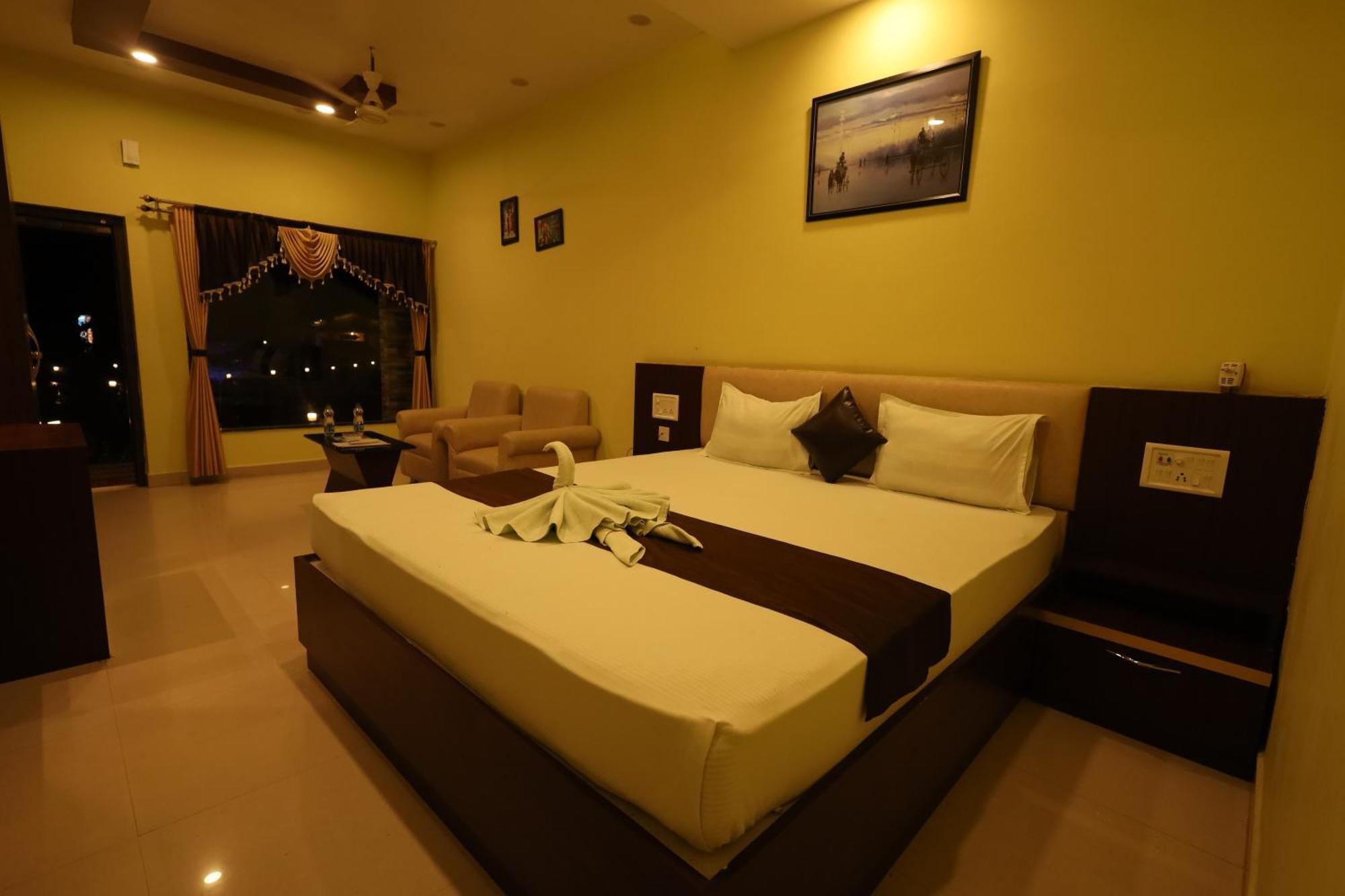 Golden View Resort And Restaurant Tajpur Exteriör bild