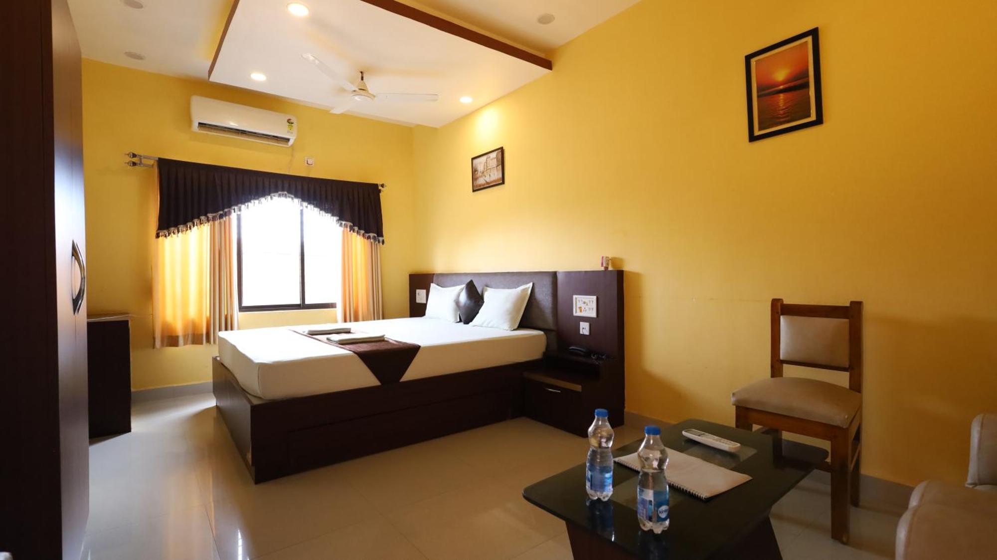 Golden View Resort And Restaurant Tajpur Exteriör bild